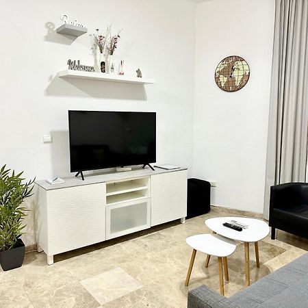 Apartamento Acogedor Y Moderno En Pleno Centro De Sevilla Con Parking Gratis 外观 照片