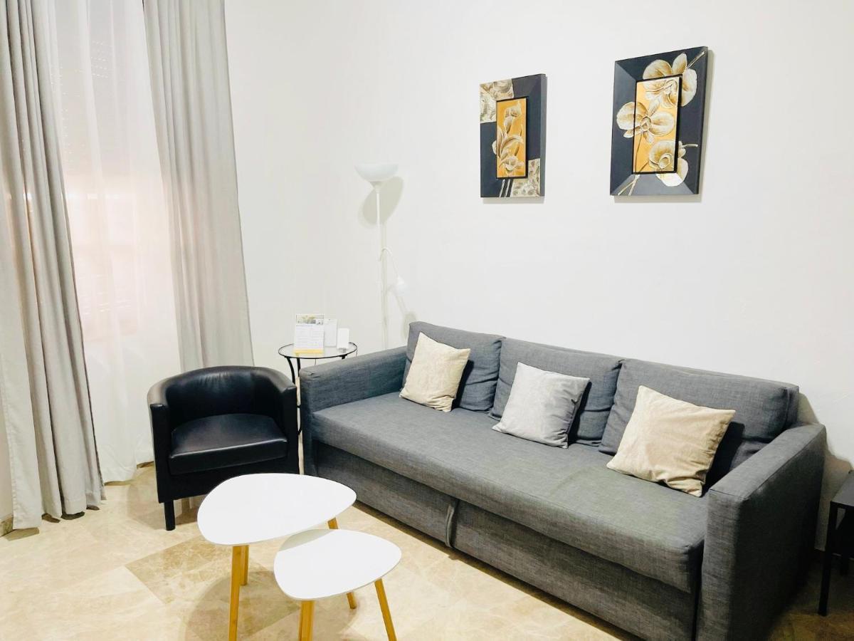 Apartamento Acogedor Y Moderno En Pleno Centro De Sevilla Con Parking Gratis 外观 照片