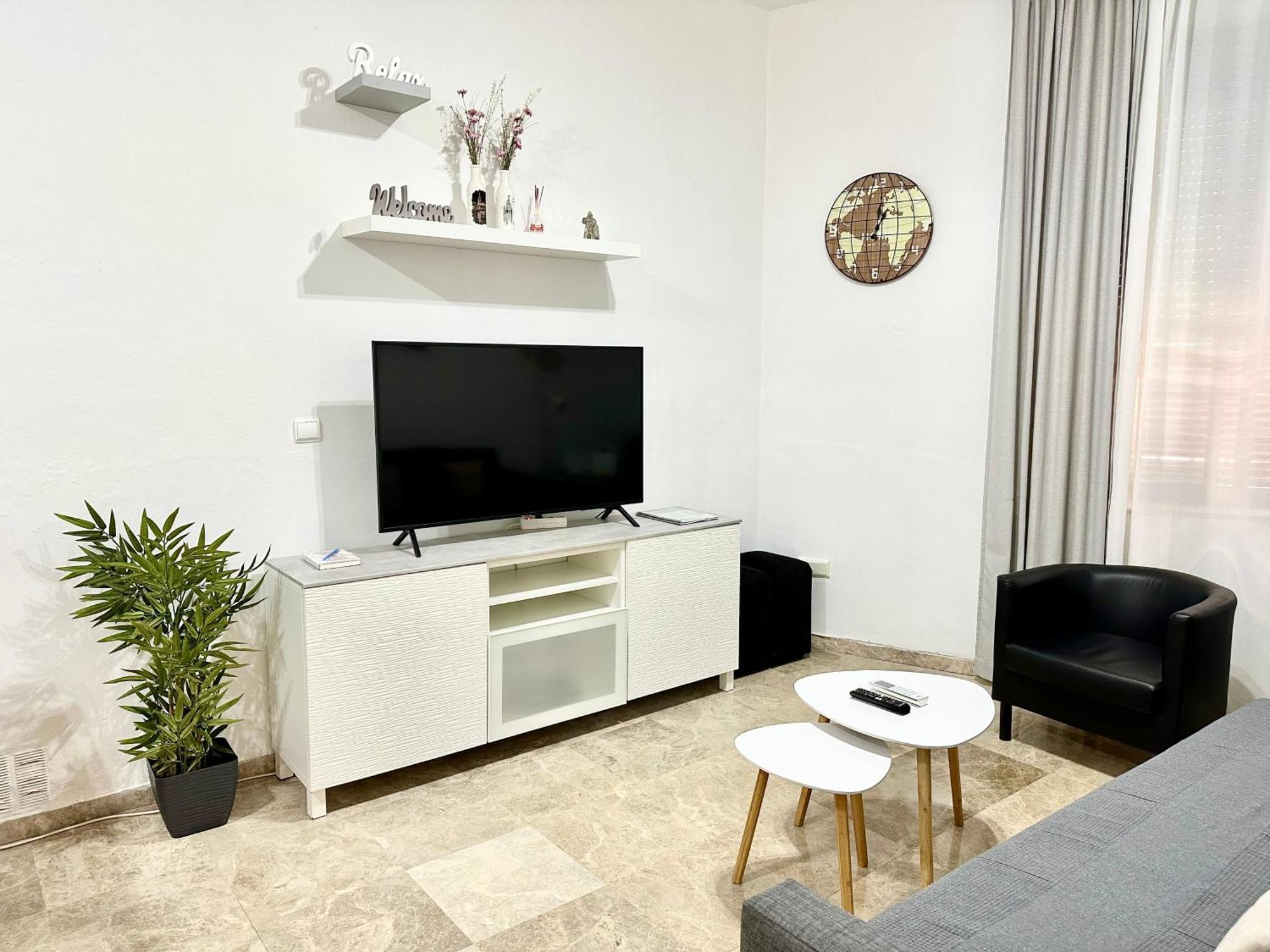 Apartamento Acogedor Y Moderno En Pleno Centro De Sevilla Con Parking Gratis 外观 照片